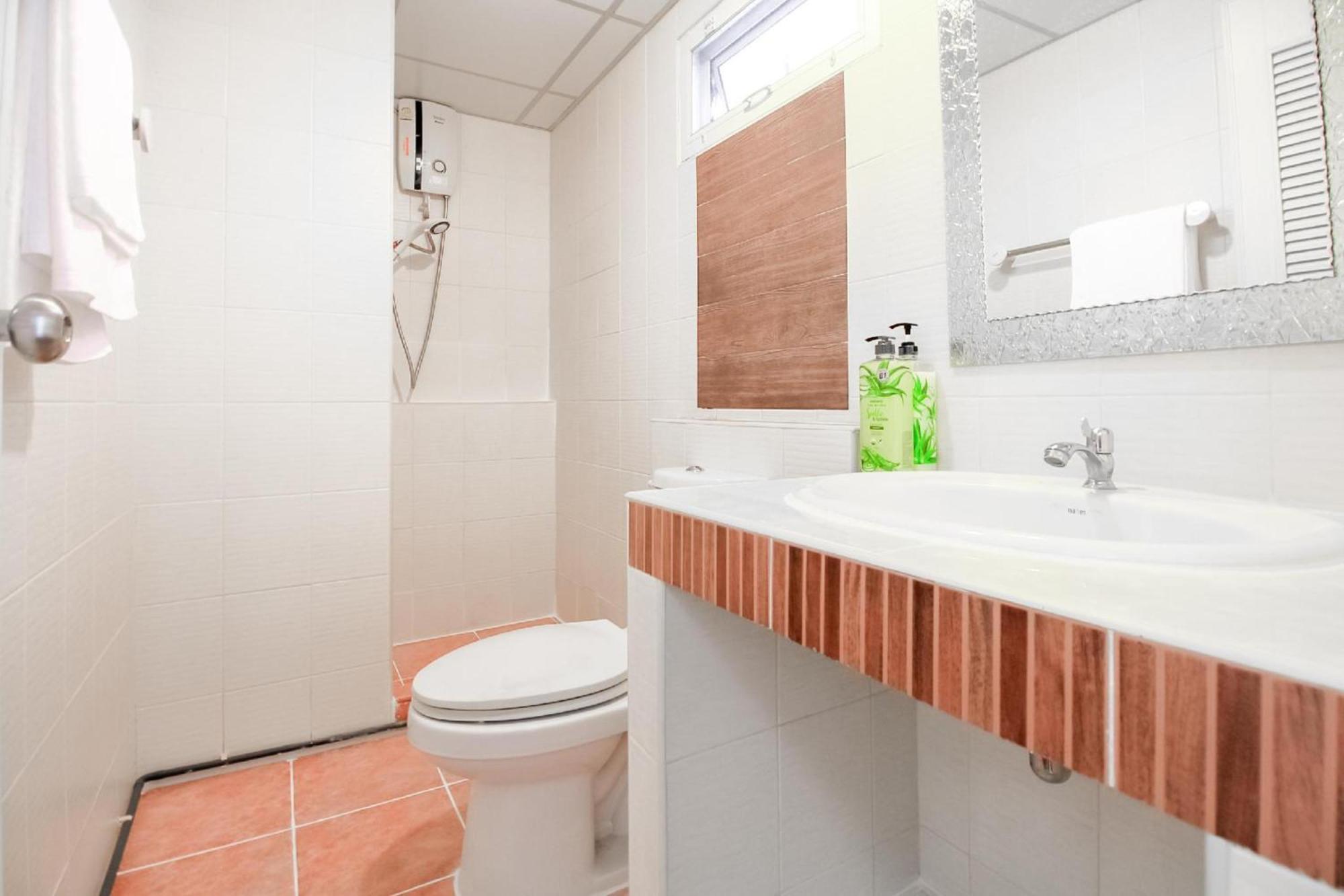 Capital O 411 Grandview Condo 15 Bangkok Kültér fotó